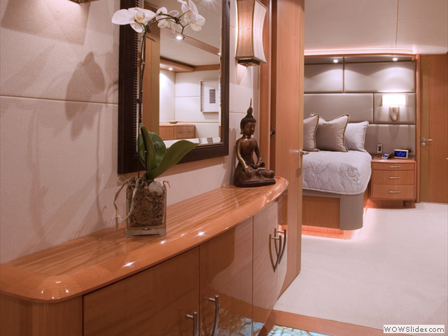 Lazzara Yachts - Tampa